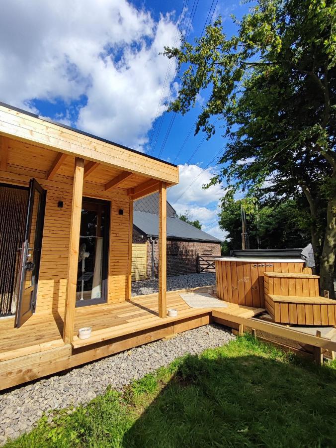 Au Pre De Mukky Villa Andenne Exterior photo
